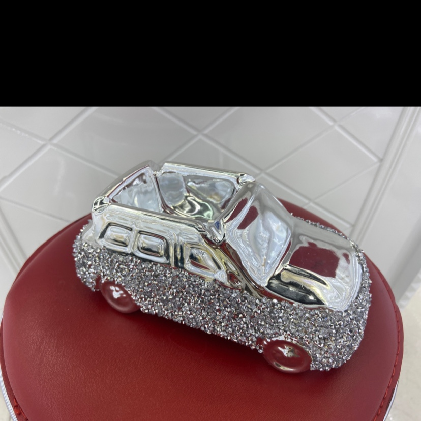 镶钻汽车烟灰缸3