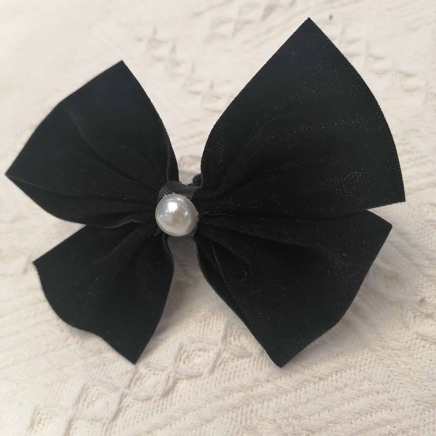 A simple and fresh Korean-style hair band as the base, a dual-purpose hair band and bracelet, a small leather case for tying the head, a high-elasticity adult hair band Specification image