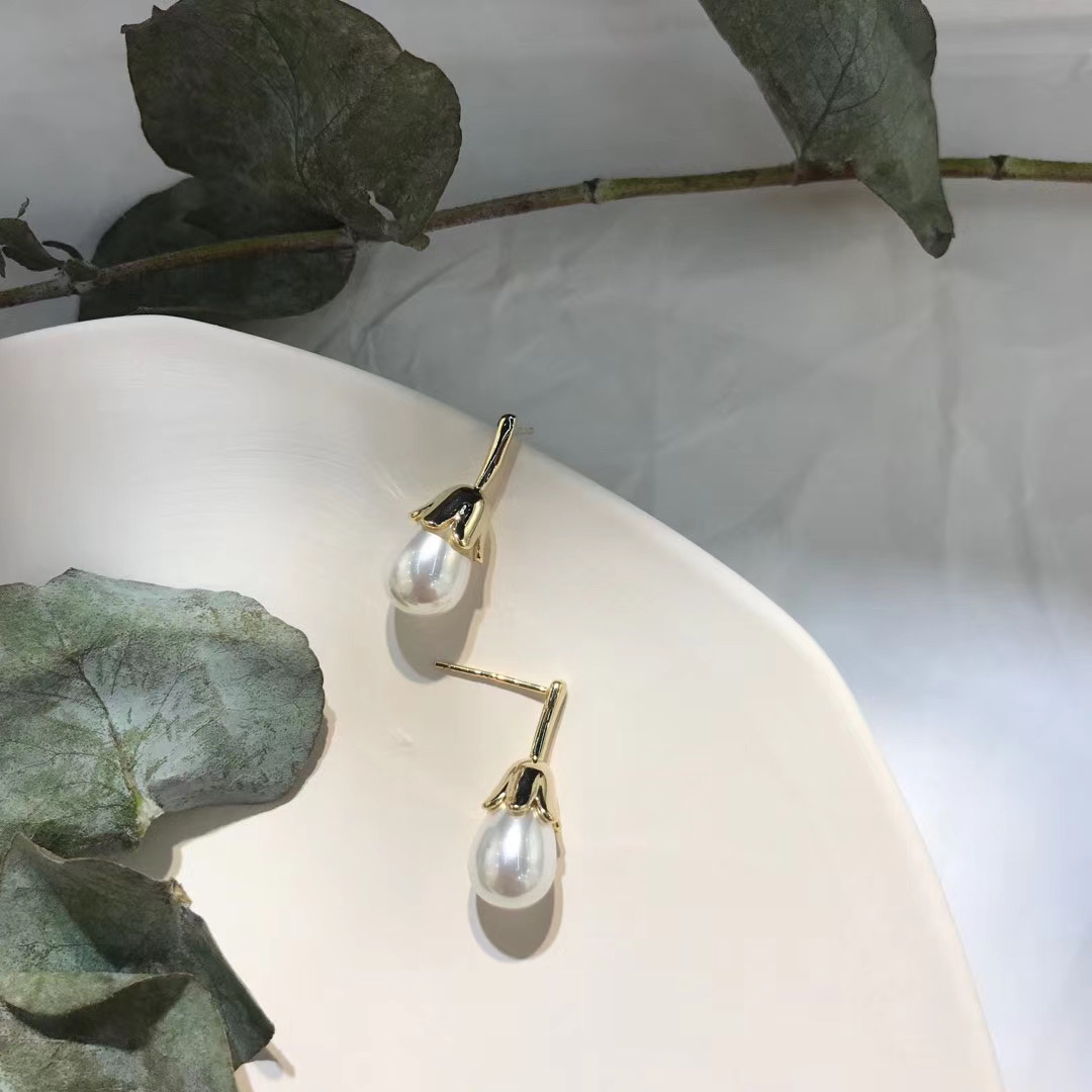 French internet-famous high-end shell flower earrings, 2021 new trendy long earrings, super fairy-like earrings for women Specification image