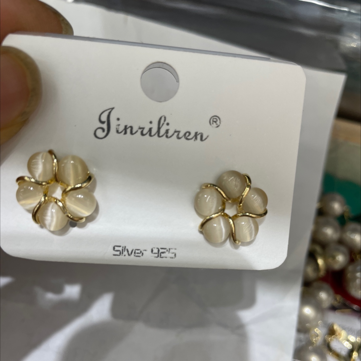 Today Beauty Korean version earrings small clear