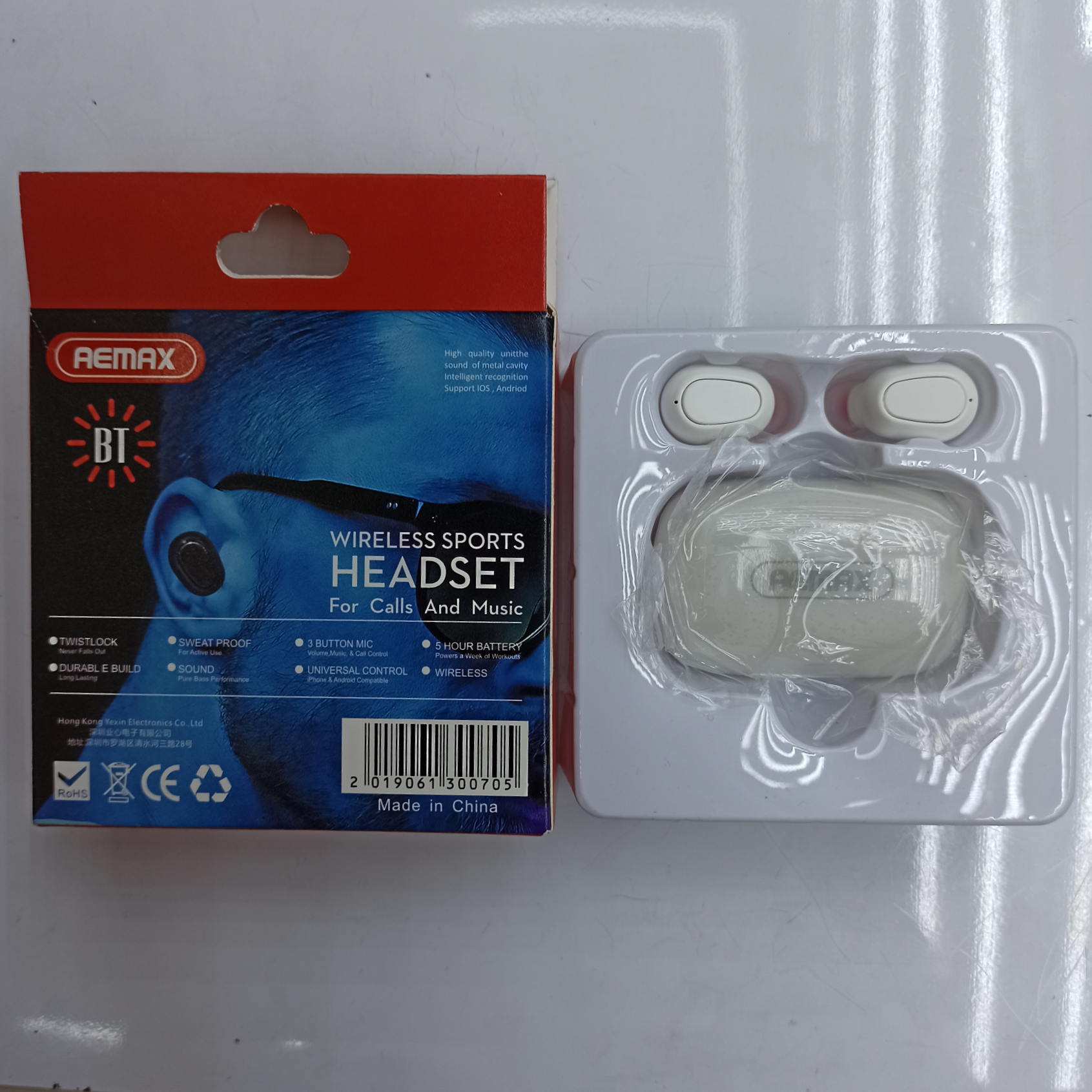 Factory Direct R13 True wireless Bluetooth headset Binaural Mini Sports earbuds Gaming Universal