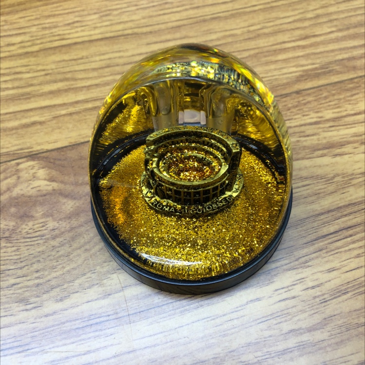 小安全帽入油笔插罗马斗兽场