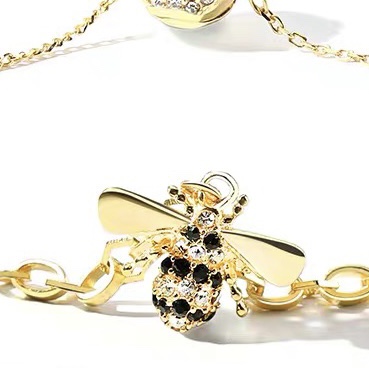 Bee bracelet