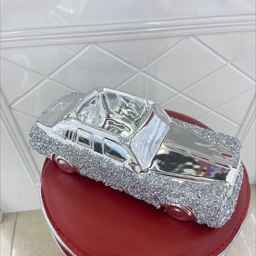 镶钻汽车烟灰缸5