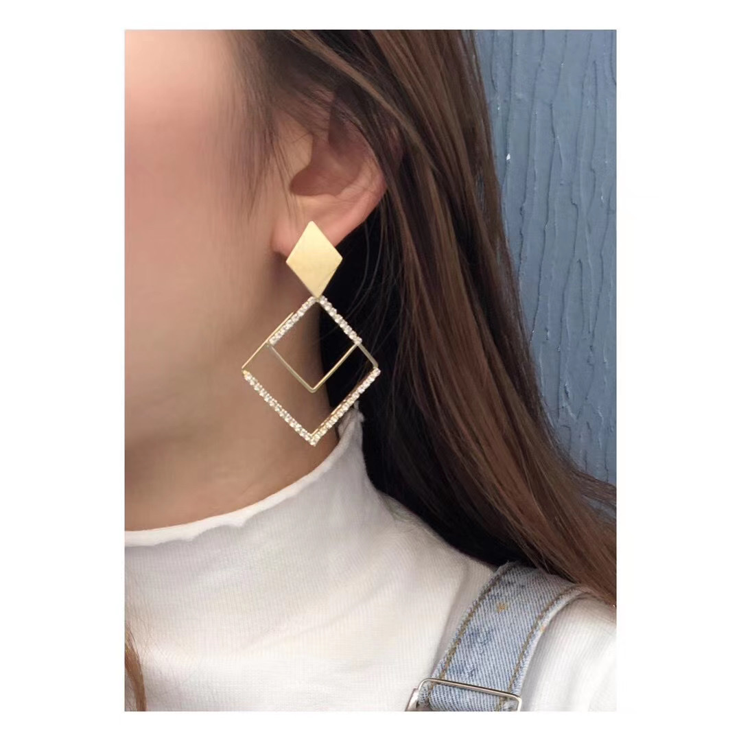 Simple Commuter S925 Silver Needle square Zircon hollowed-out earrings, fashionable and elegant, niche design, ins Korean earrings 1 Application Scenario