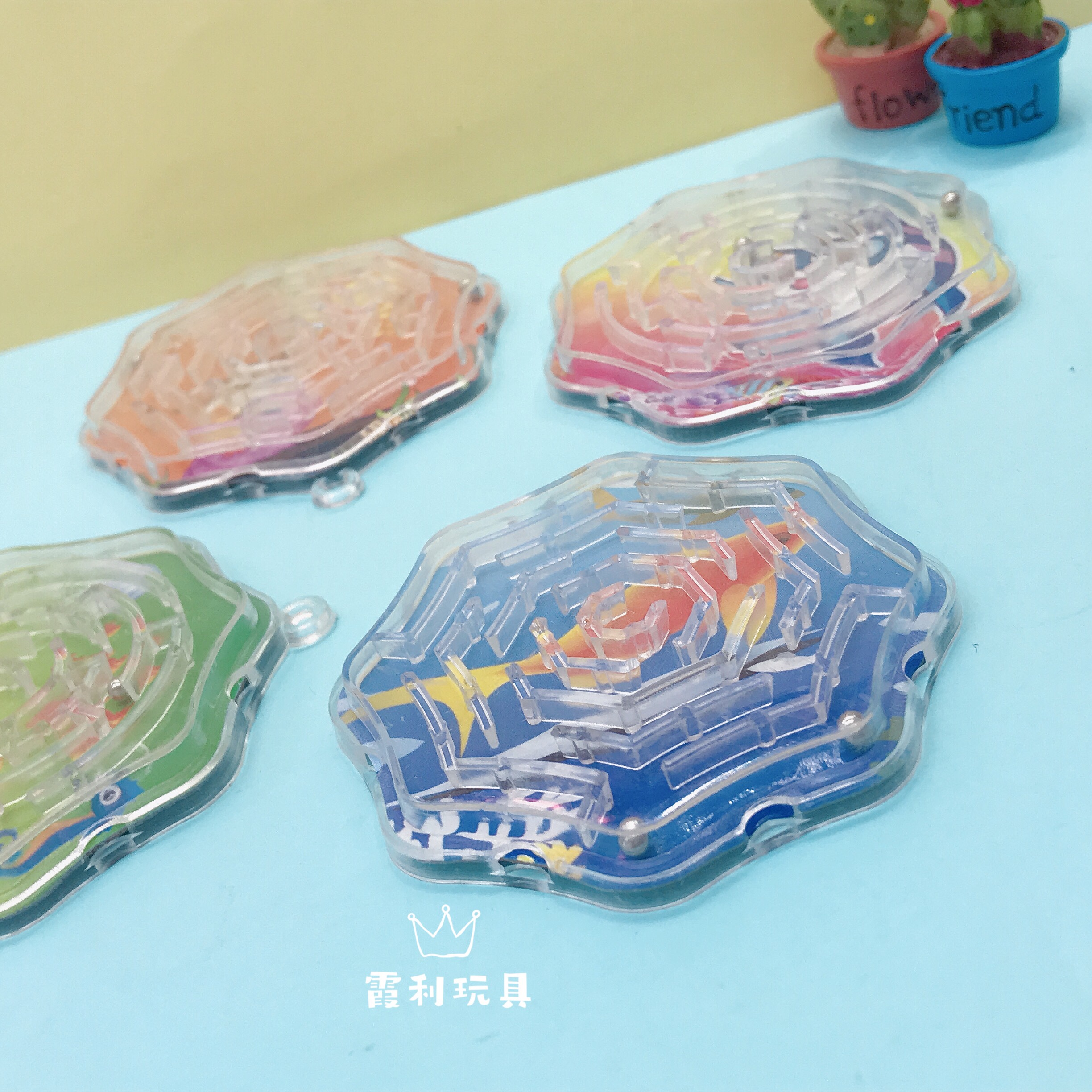 Hexagonal maze children's plastic toy giveaway, educational maze gacha detail image 4
