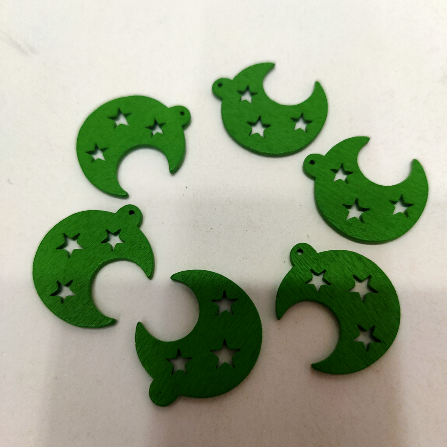 Wooden cutout moon green