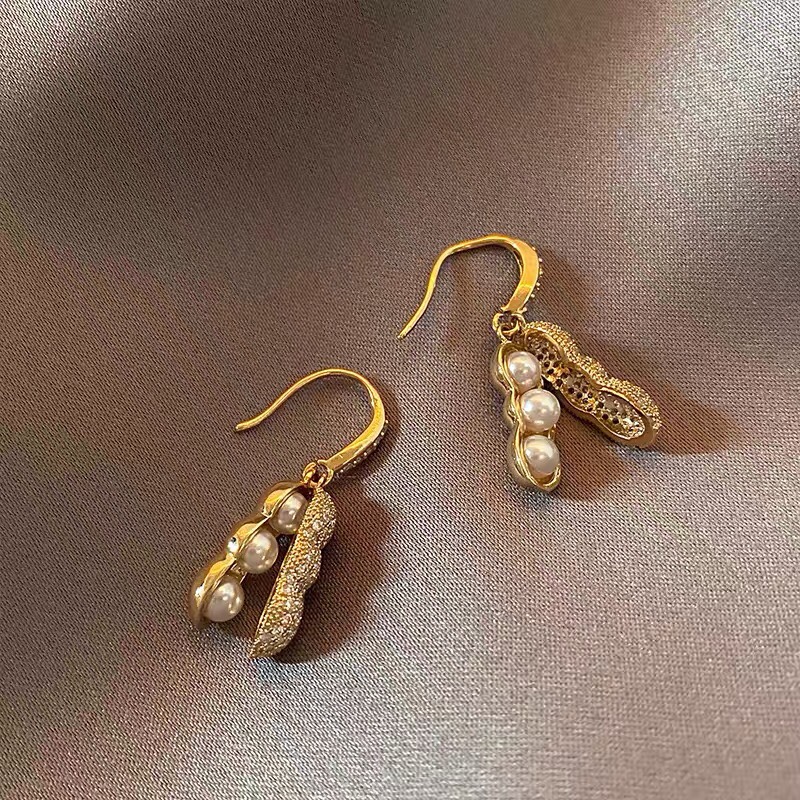 A new Korean style, versatile and exquisite peanut fashion ear hook