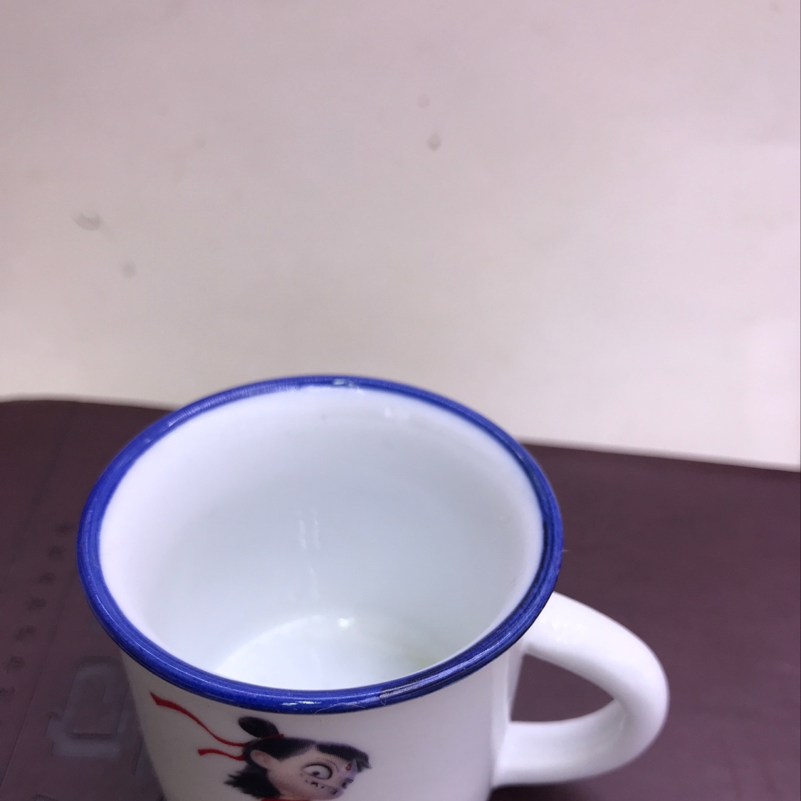 杯子尿尿