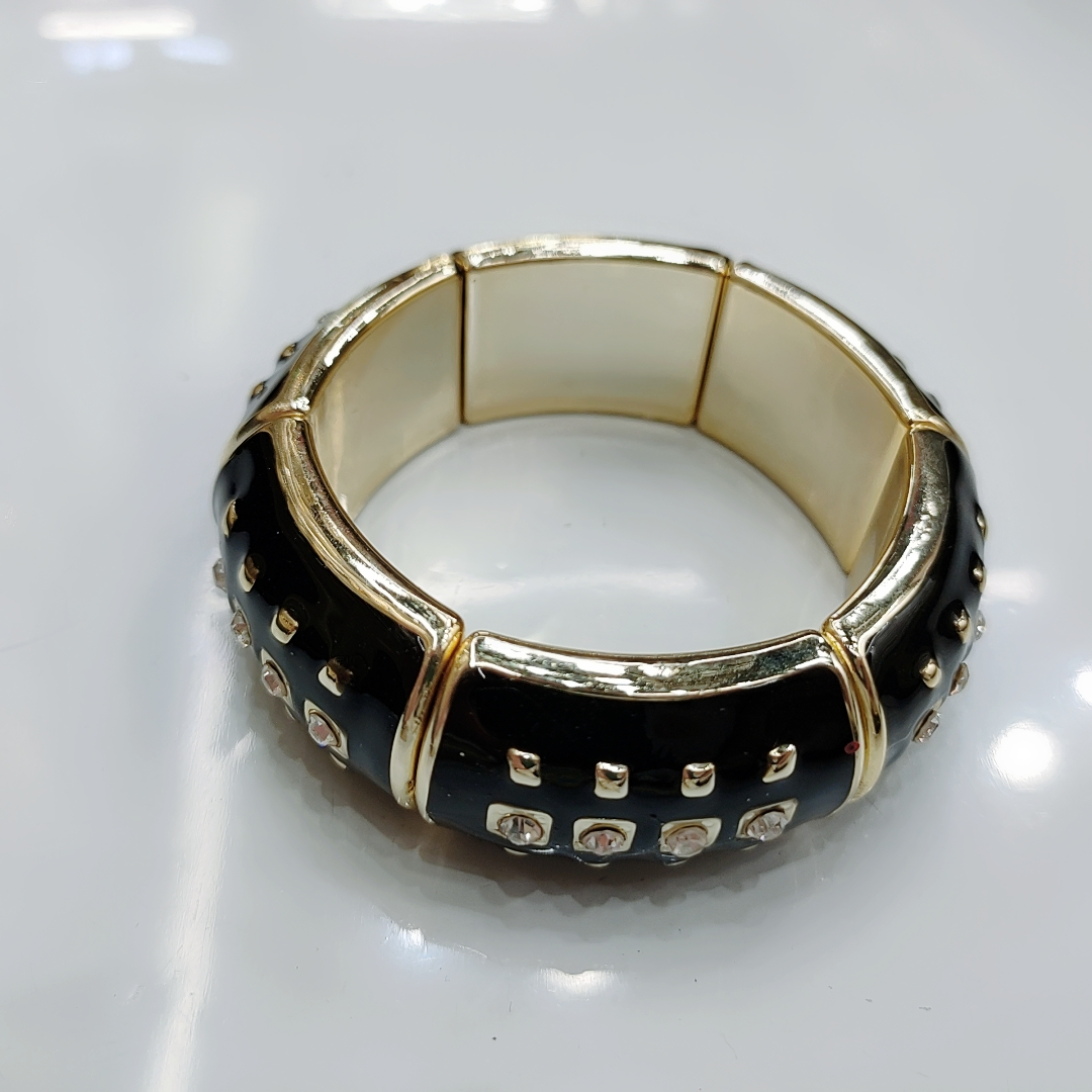 CCB plastic bracelet female European and American hip hop temperament exaggerated decorative bracelet products