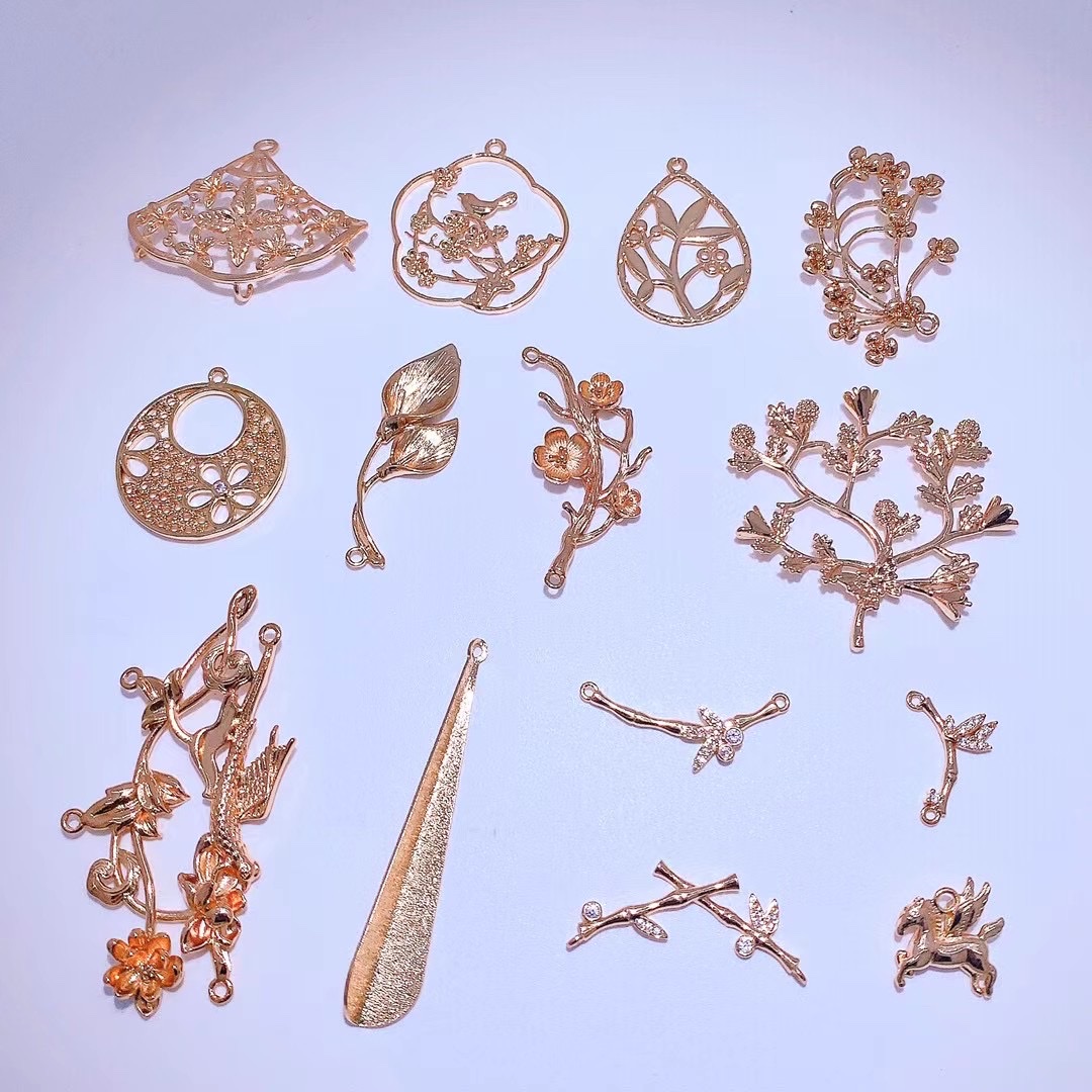 Copper crystal-inlaid jewelry accessories and clothing accessories 4 details Picture