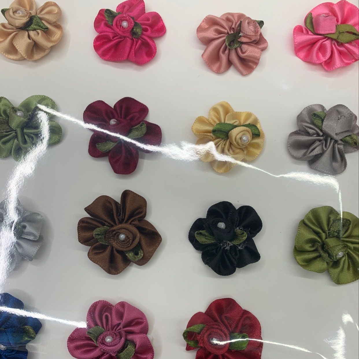 Five pieces of backhand pearl flower 4