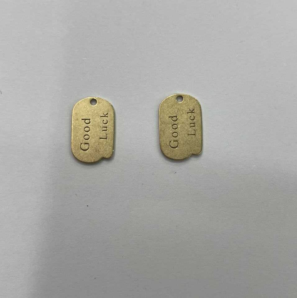 奥通饰品配件XJ15656长方形一孔刻字吊牌项链手链铜配件