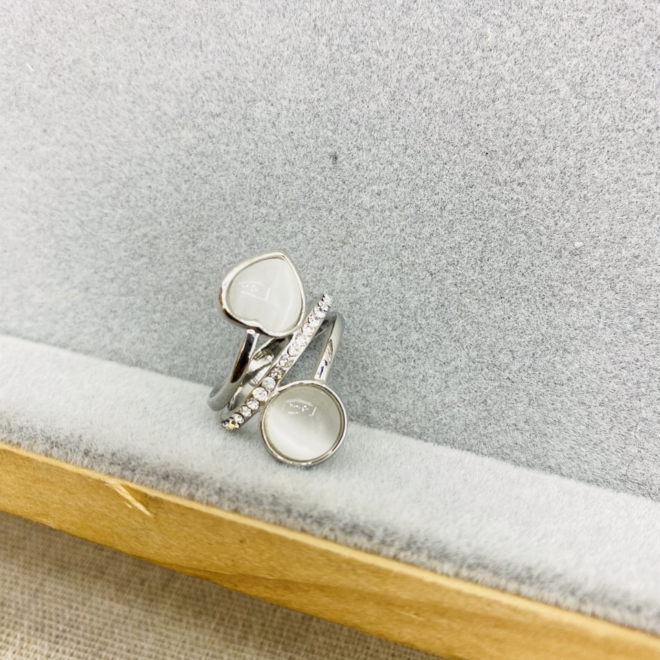 ins2021 雅尚爱薇新款小众设计师韩国气质满钻水钻戒指女款简约网红冷淡风143