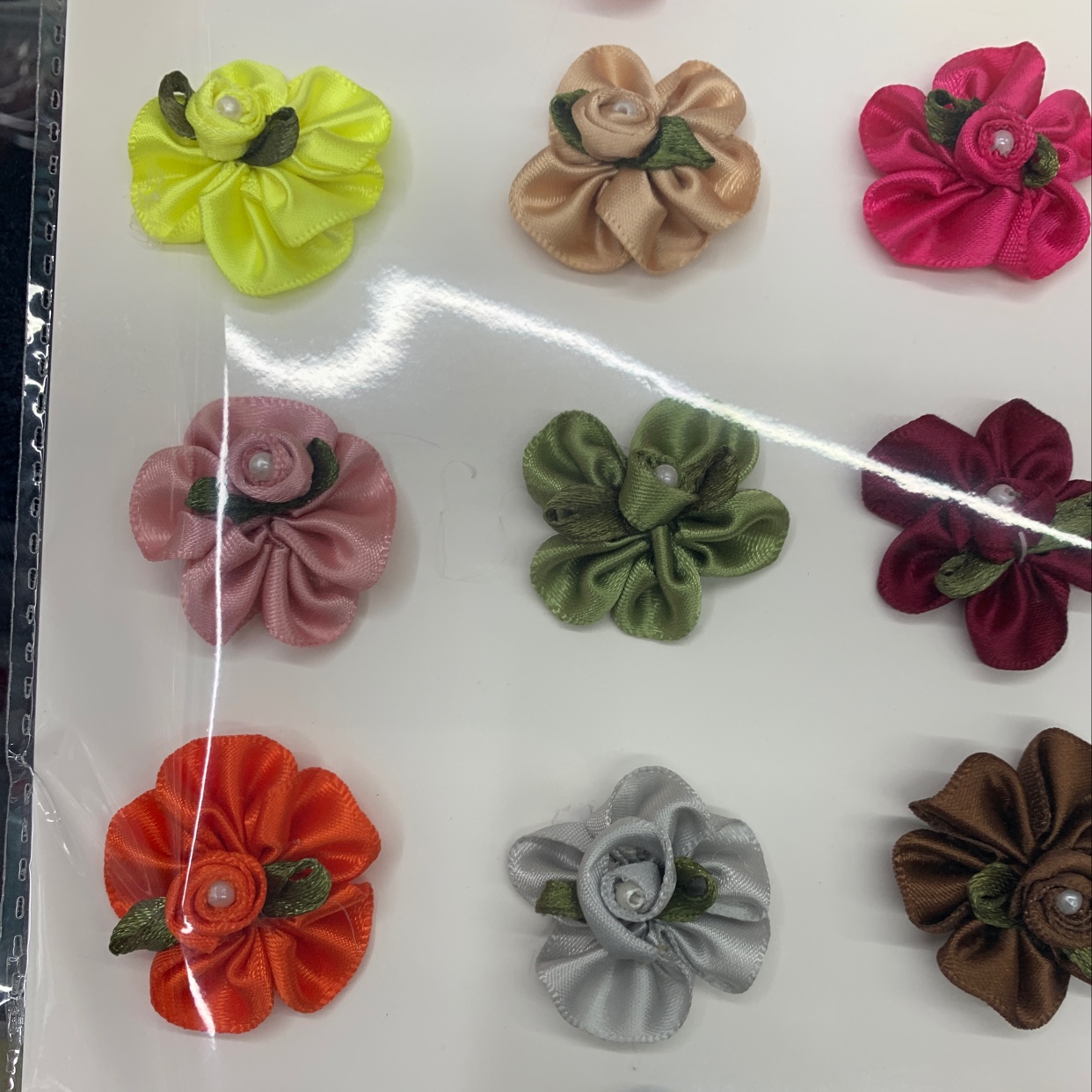 Five pieces of backhand pearl flower 3