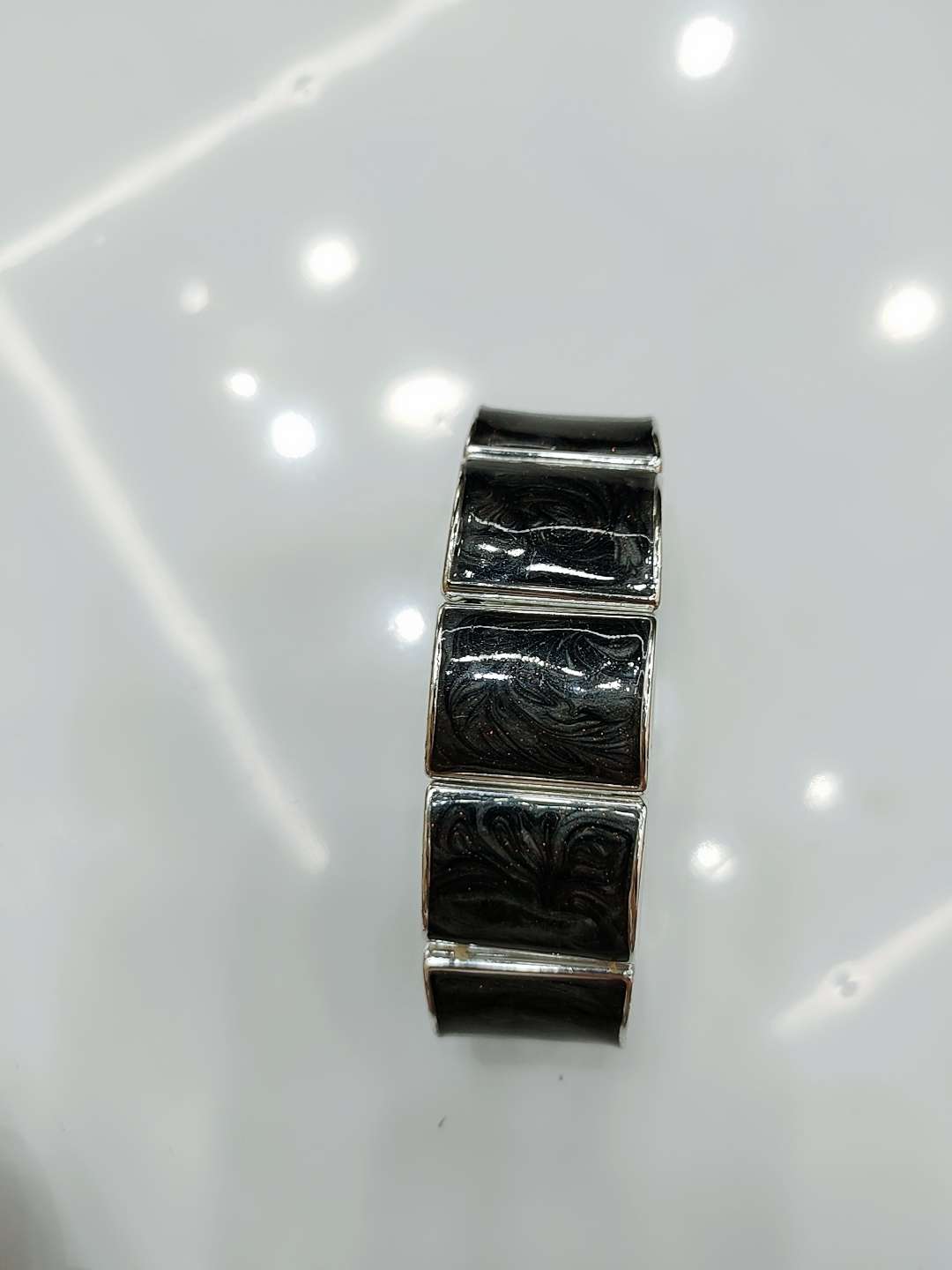 The new and versatile CCB bracelet, a simple and fashionable bracelet, is a trendy accessory Specification image