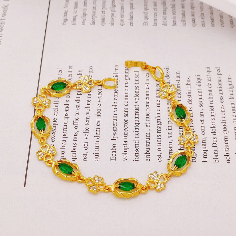 Grandma green micro four-leaf clover zircon bracelet
