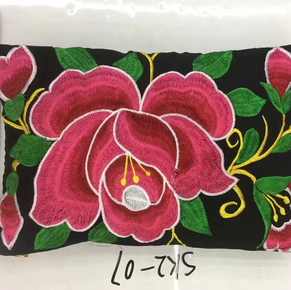 2021名族风绣花文件袋图