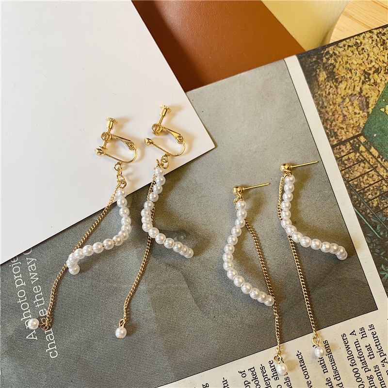 Pearl earrings, earring accessories, handcrafted earrings details Picture