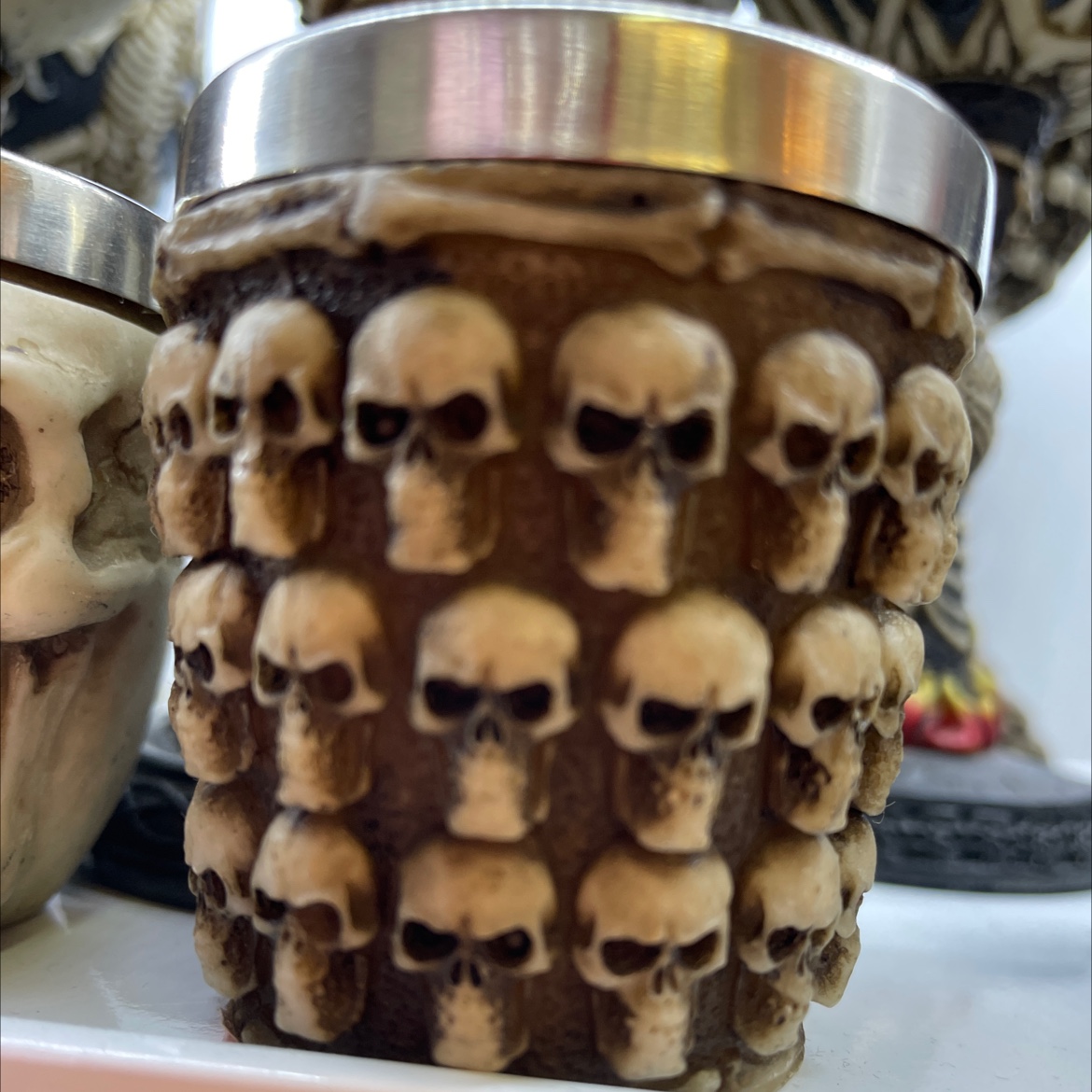 Skeleton cup
