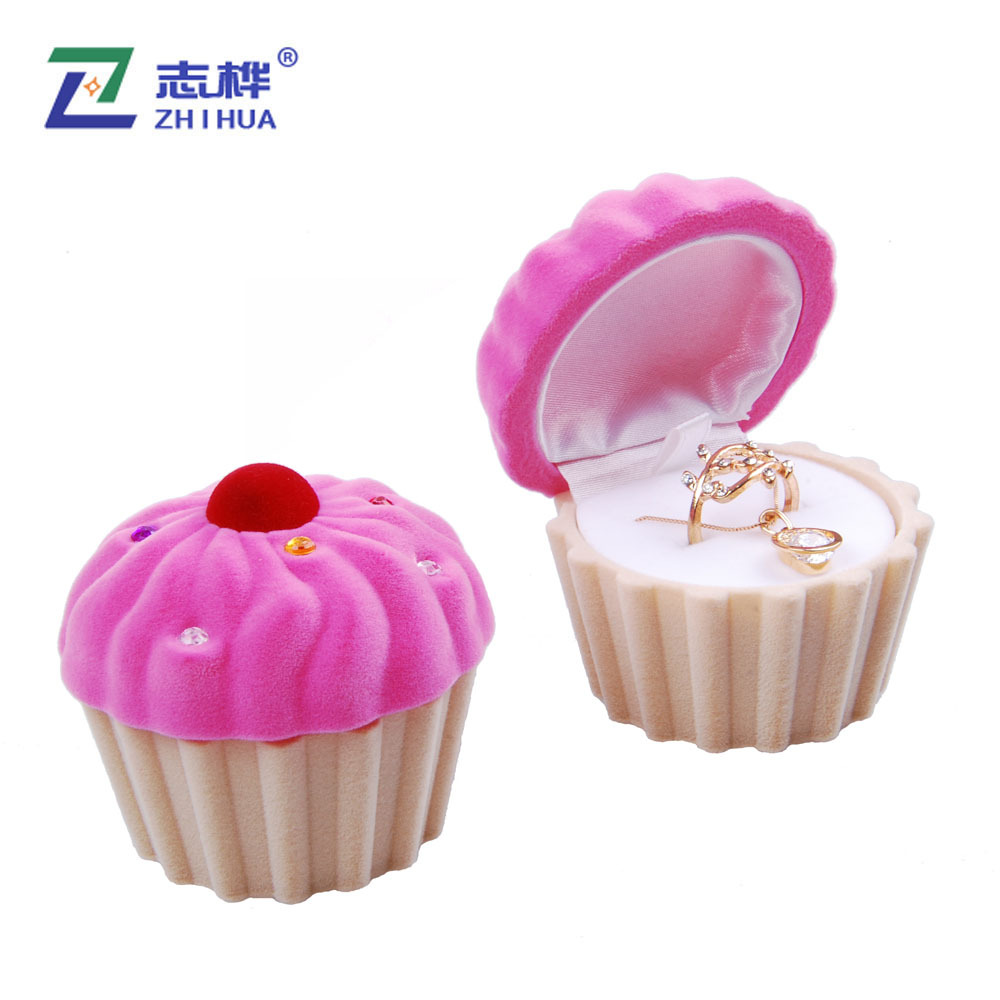 Off-the-shelf flocking box Cute cake Ring box Small locket Jewelry box support one piece of hair