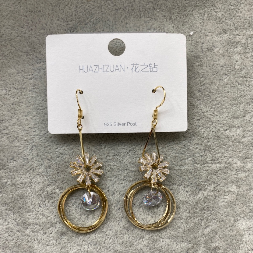 South Korea Dongdaemun windmill ear hook