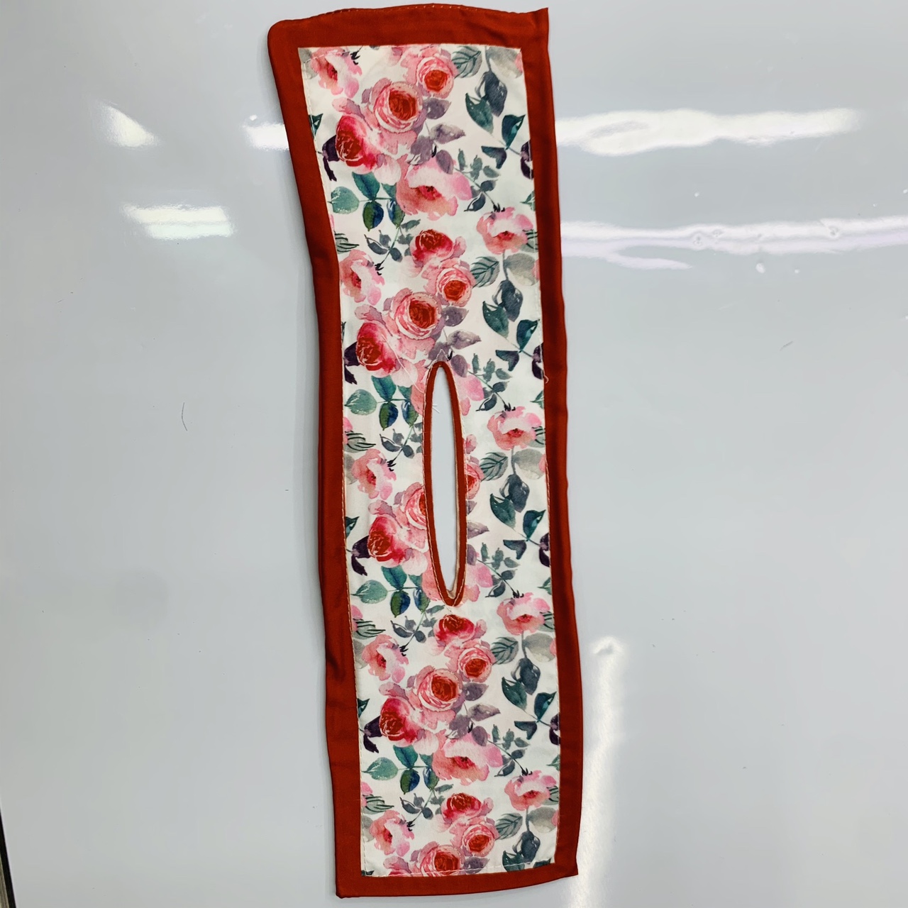 Hair tray big red rose
