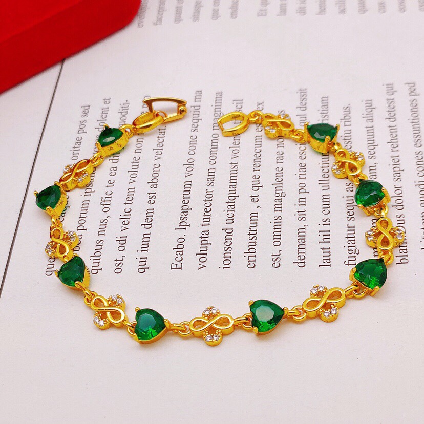 Grandma green hollow heart bracelet