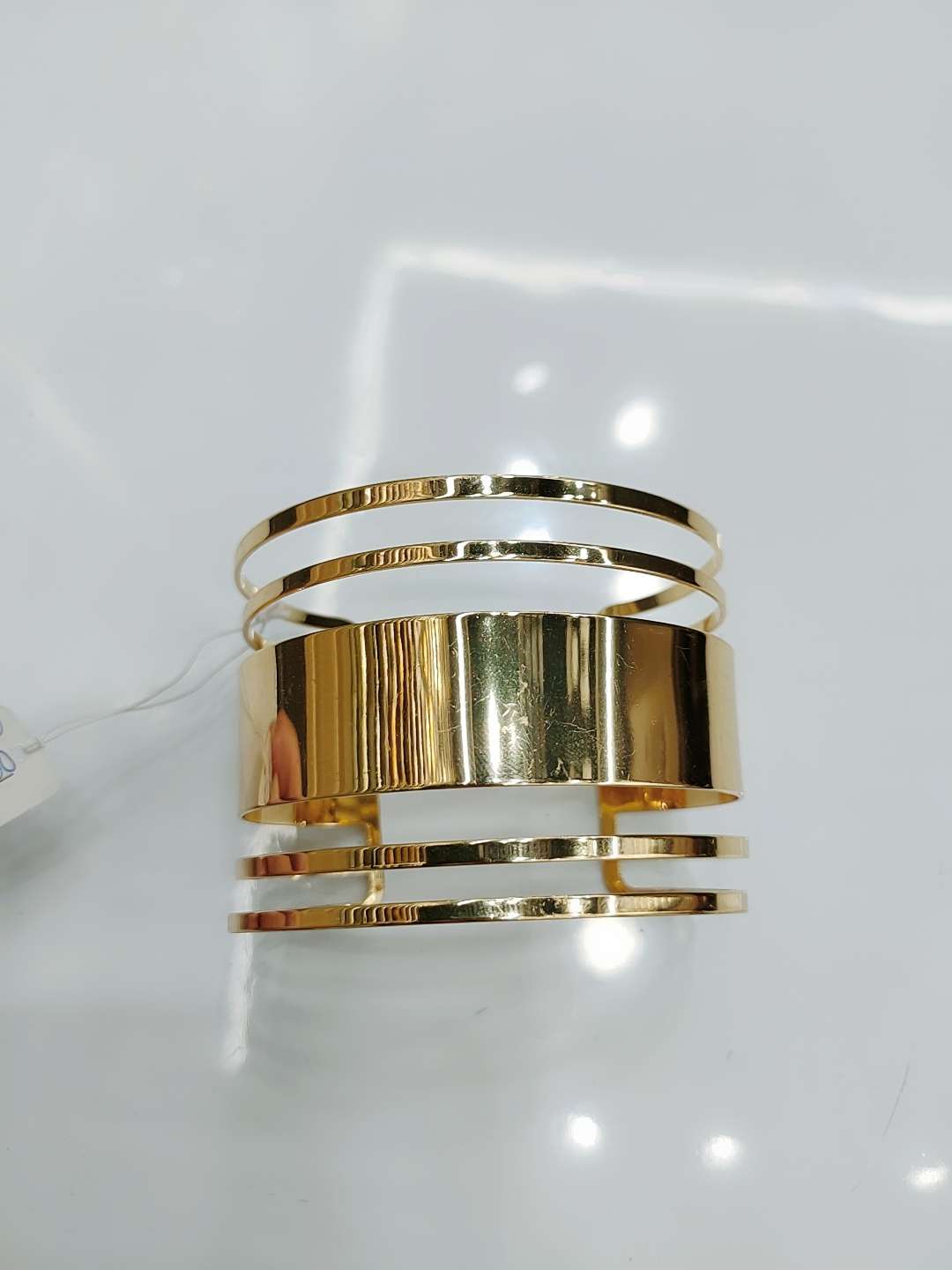 Personalized open metal wide version bracelet, fashionable and versatile cuff bracelet, punk exaggerated decoration for women Specification image