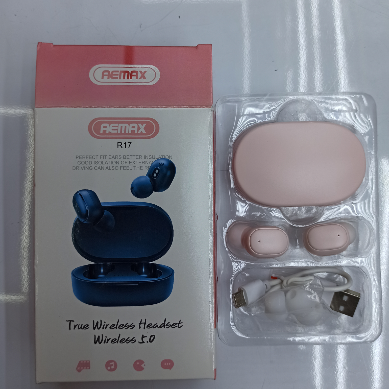 True wireless R17 Bluetooth headset polymer diaphragm bass is born