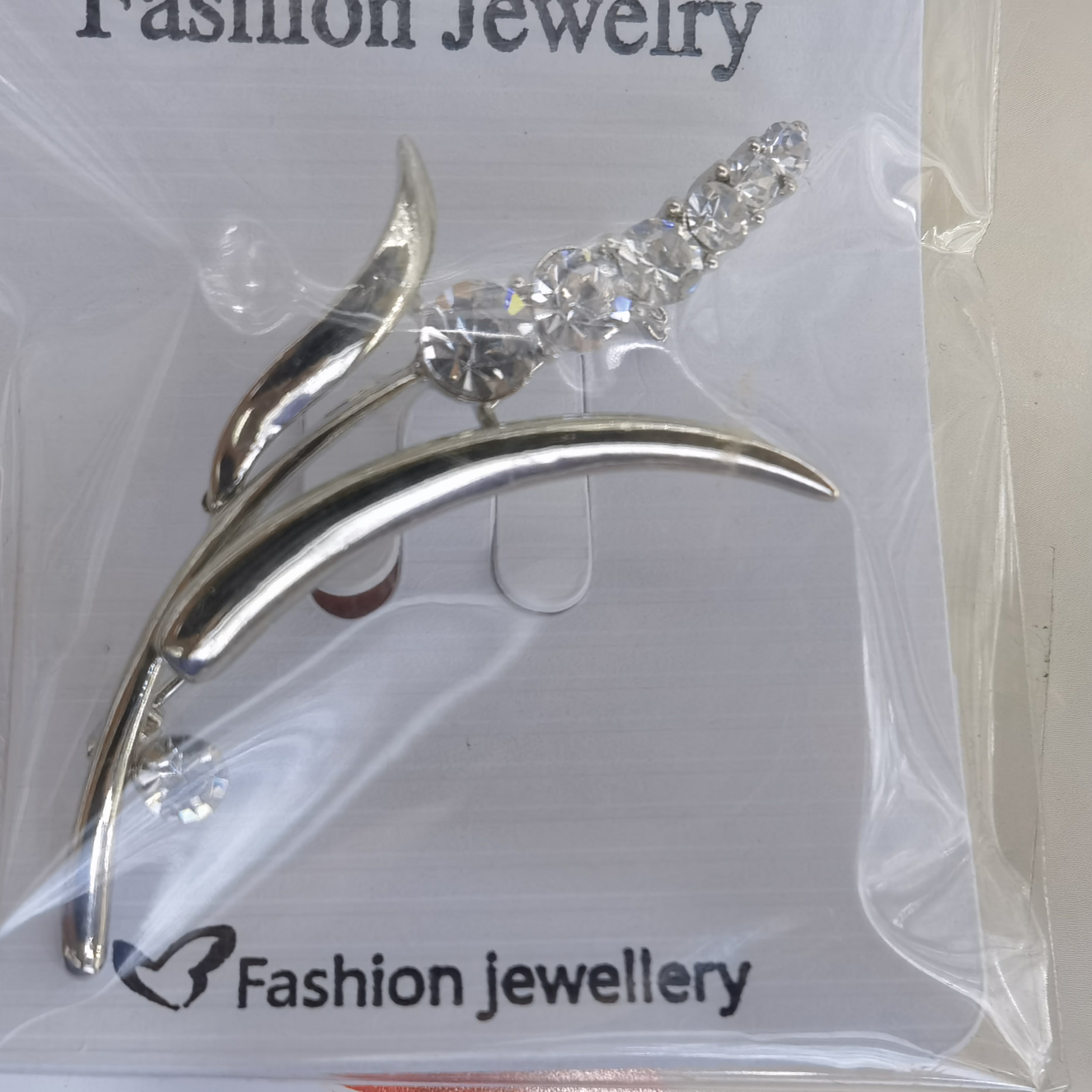 Simple style brooch for women