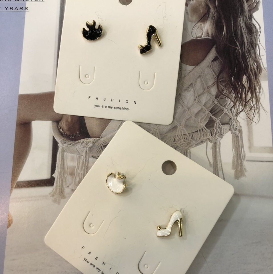 网络网红同款时尚潮流休闲高跟鞋加火花金属工艺品女