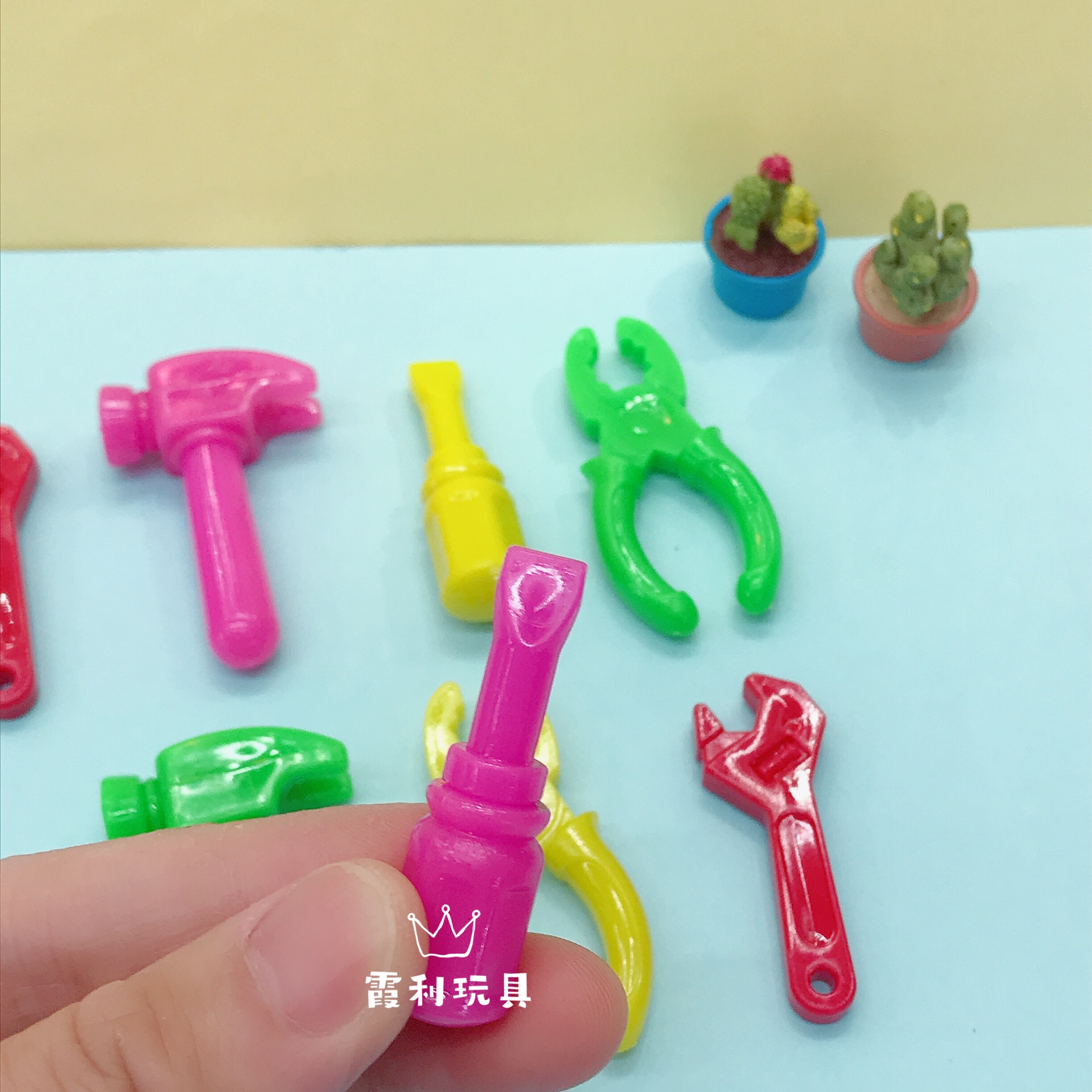 Mini tools, children's house play, plastic toys, gifts, gacha details Picture