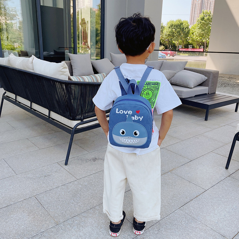 儿童小书包新款可爱男女孩卡通双肩包幼儿园宝宝休闲帆布动物背包细节图