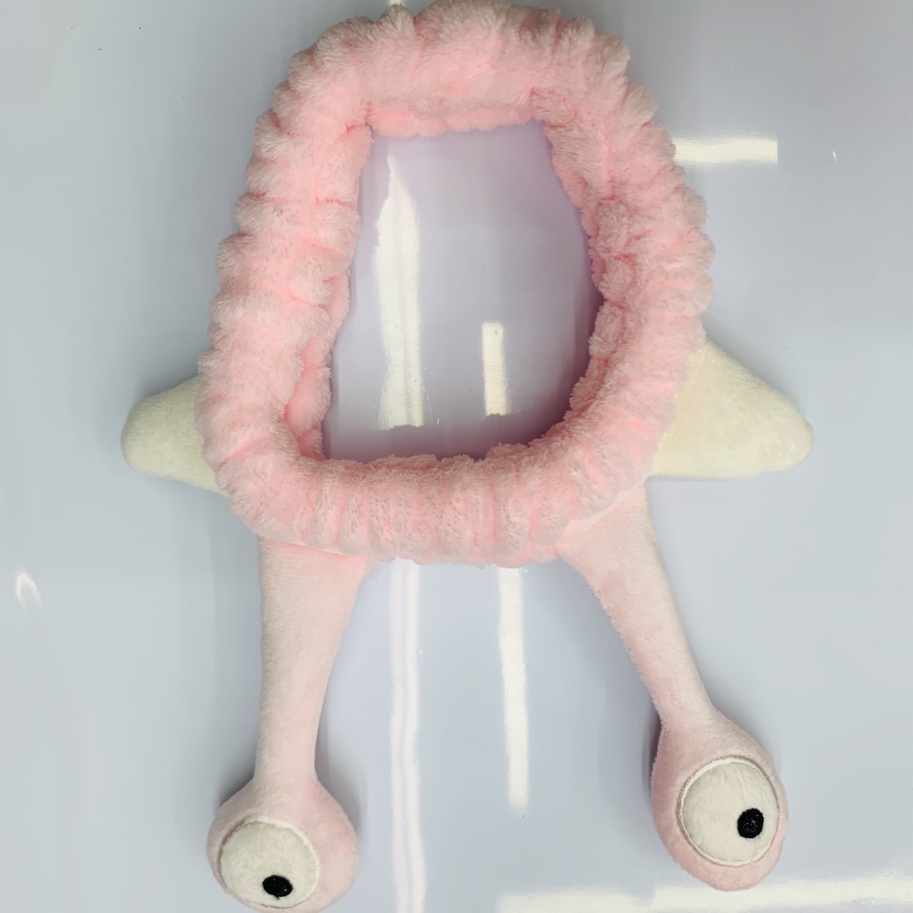 Yuhan Accessories Korean-style facial cleansing and hair-tying band with long eyes in strange pink