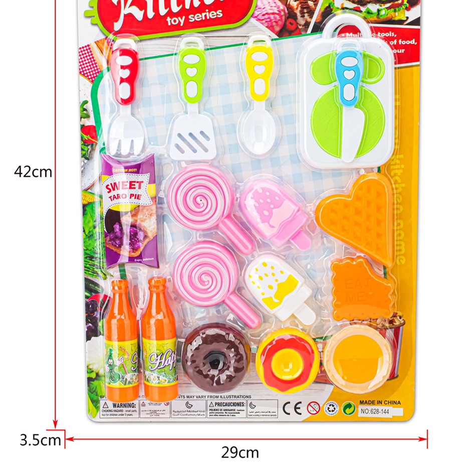 The dessert set simulates a role-playing toy