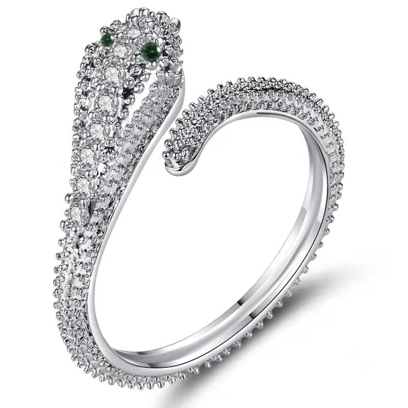 Snake ring looks good