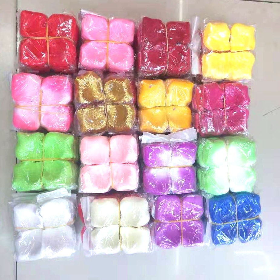 Flower petal rose petals for wedding room decoration