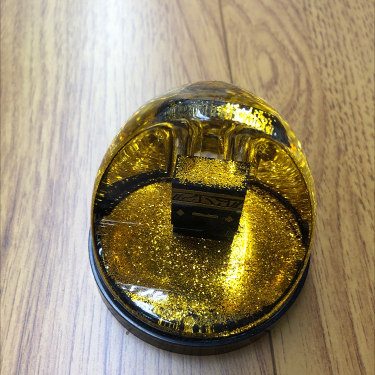 小安全帽麦地那油滴笔插