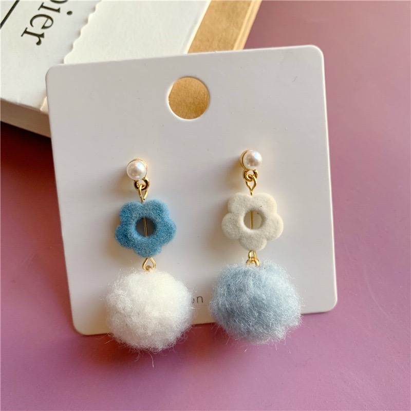 Hairball stud earrings, personalized color-blocking earrings, autumn and winter plush earrings, earrings and ear clips details Picture