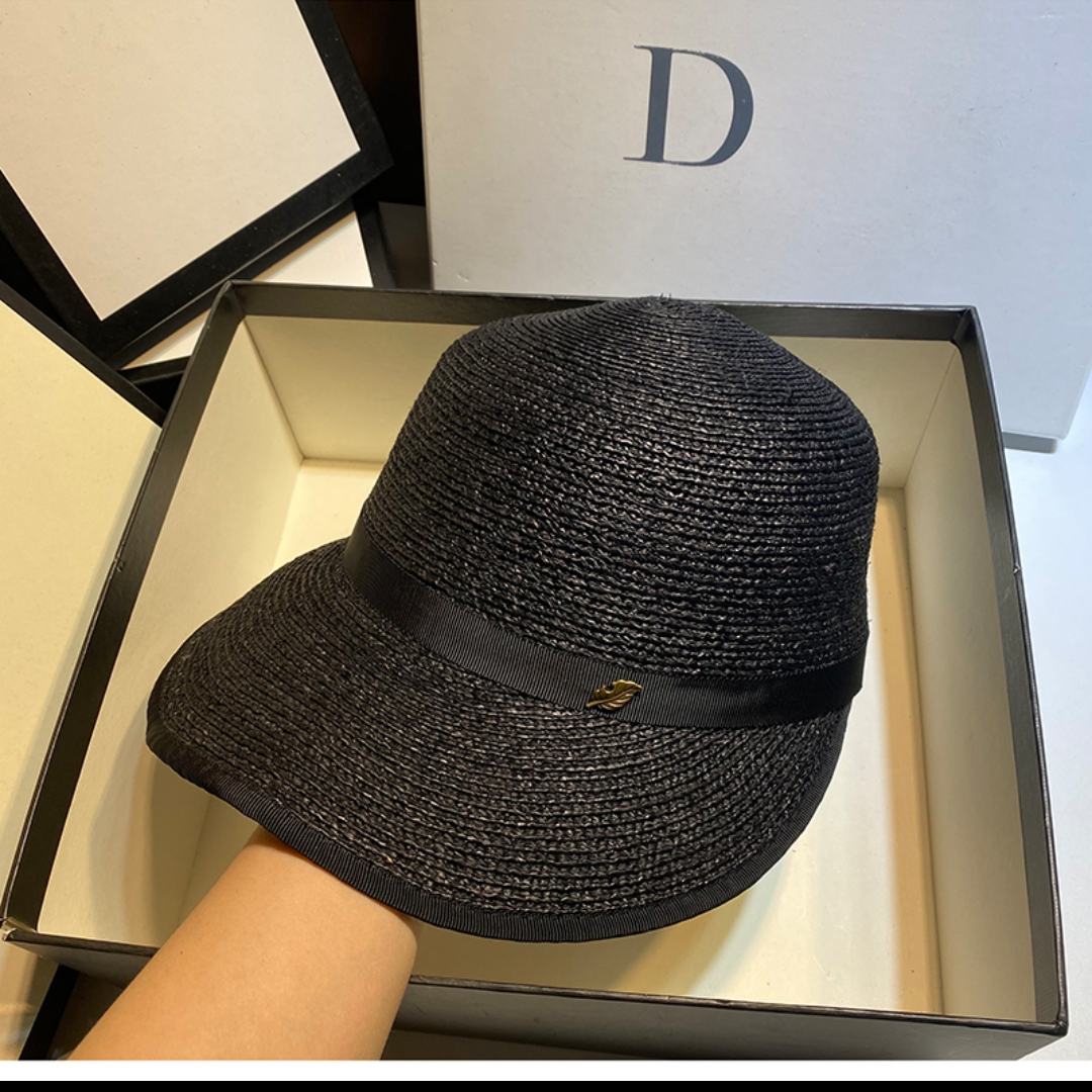 2020 new Laffia grass equestrian hat Korean version of female spring and summer all shade duck hat beach straw hat leisure 58