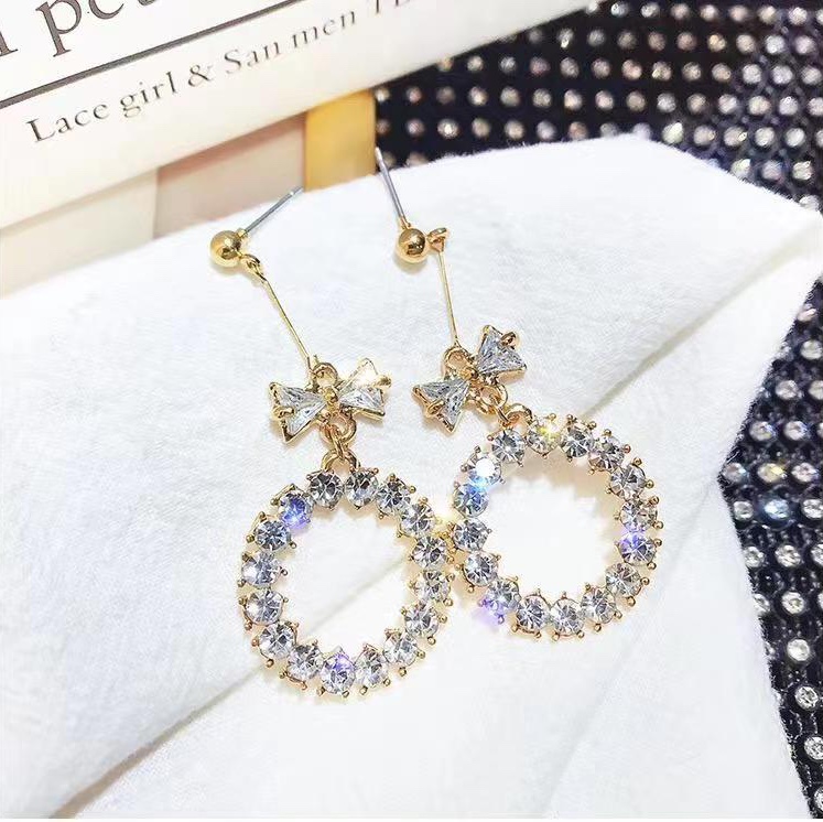 bo
Earrings 1