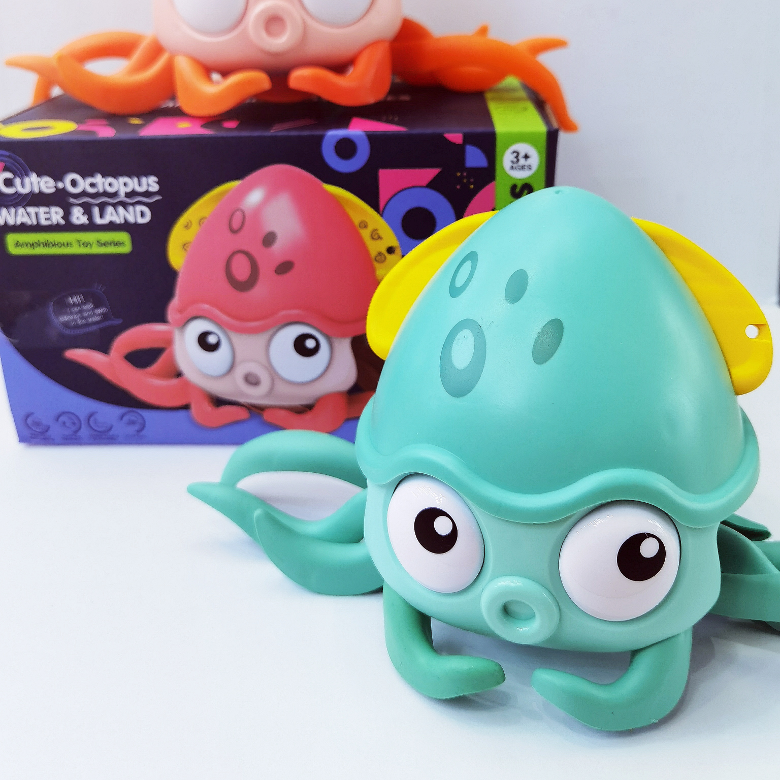 Play octopus on both land and water