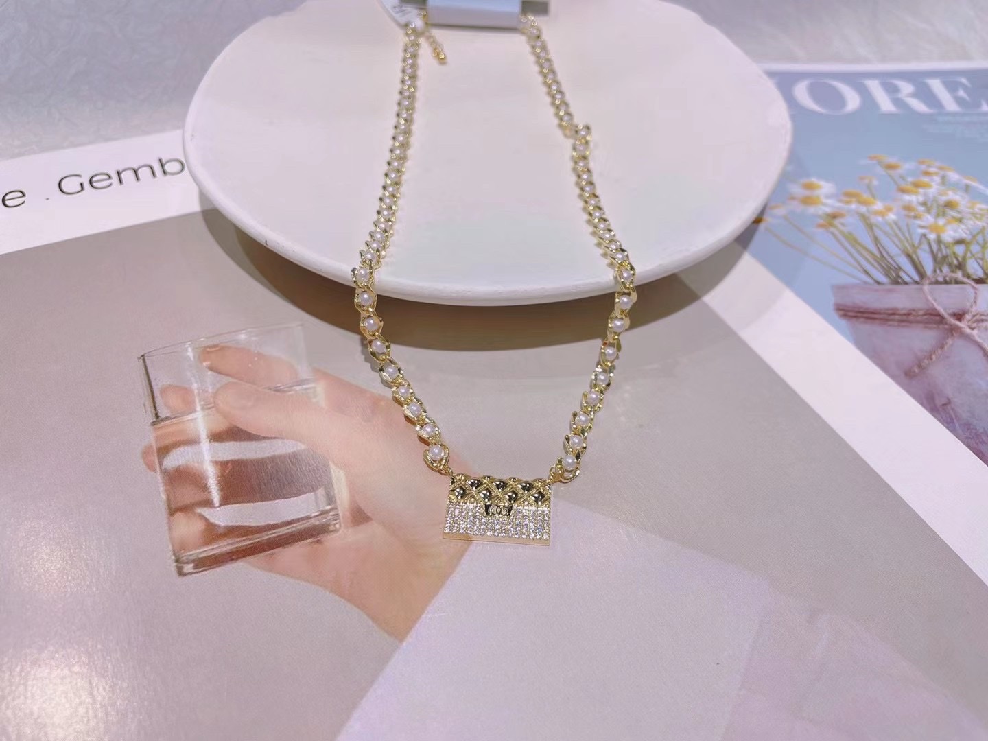 方块项链产品图