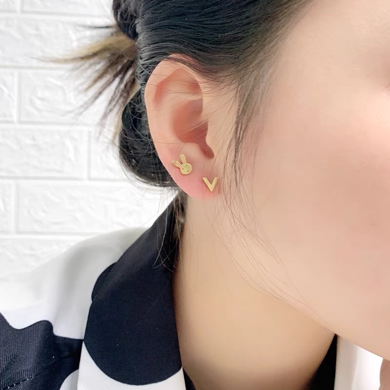 Personalized earrings, creative and elegant titanium steel earrings and stud earrings for women, 16 details Picture