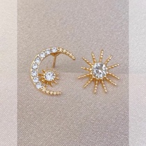 Small and delicate Moon Sun personality niche design fashion simple earrings