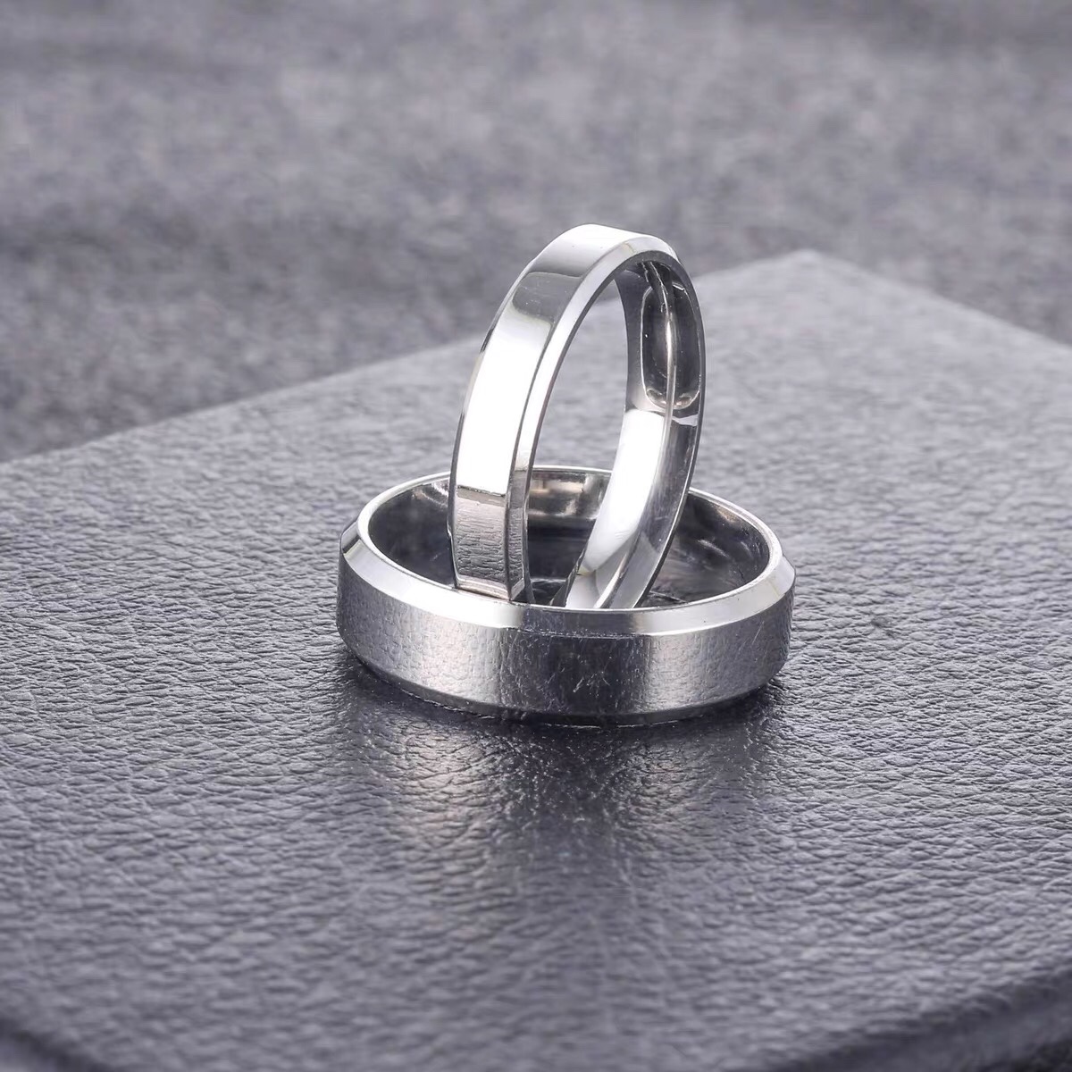 Simple, elegant, fashionable and casual titanium steel men's and women's trendy Japanese and Korean couple rings, Jieya steel jewelry
