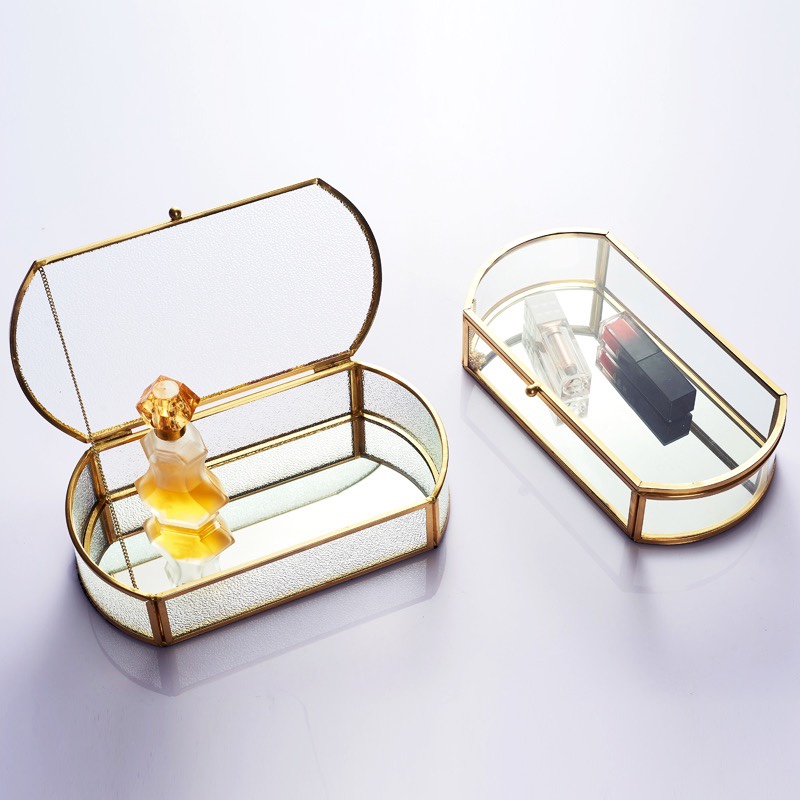 Jewelry box of 7820 Glass Flower House on the 3rd floor, Zone D, Phase I of Fuyuan Glass International Trade City, 100