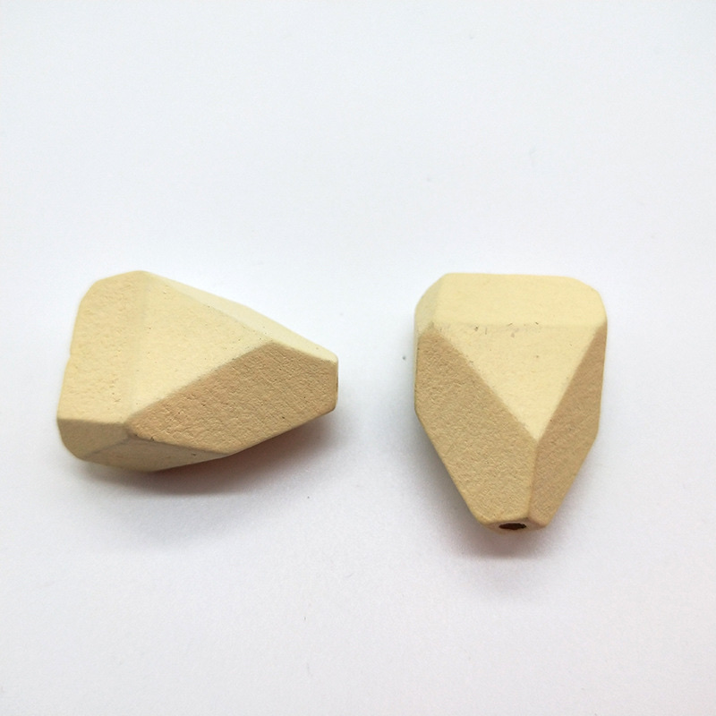 DIY bracelet materials: 4cm multi-faceted triangular wood beads, loose wood beads, solid wood, eco-friendly wood beads, custom-made factory wholesale detail image 2