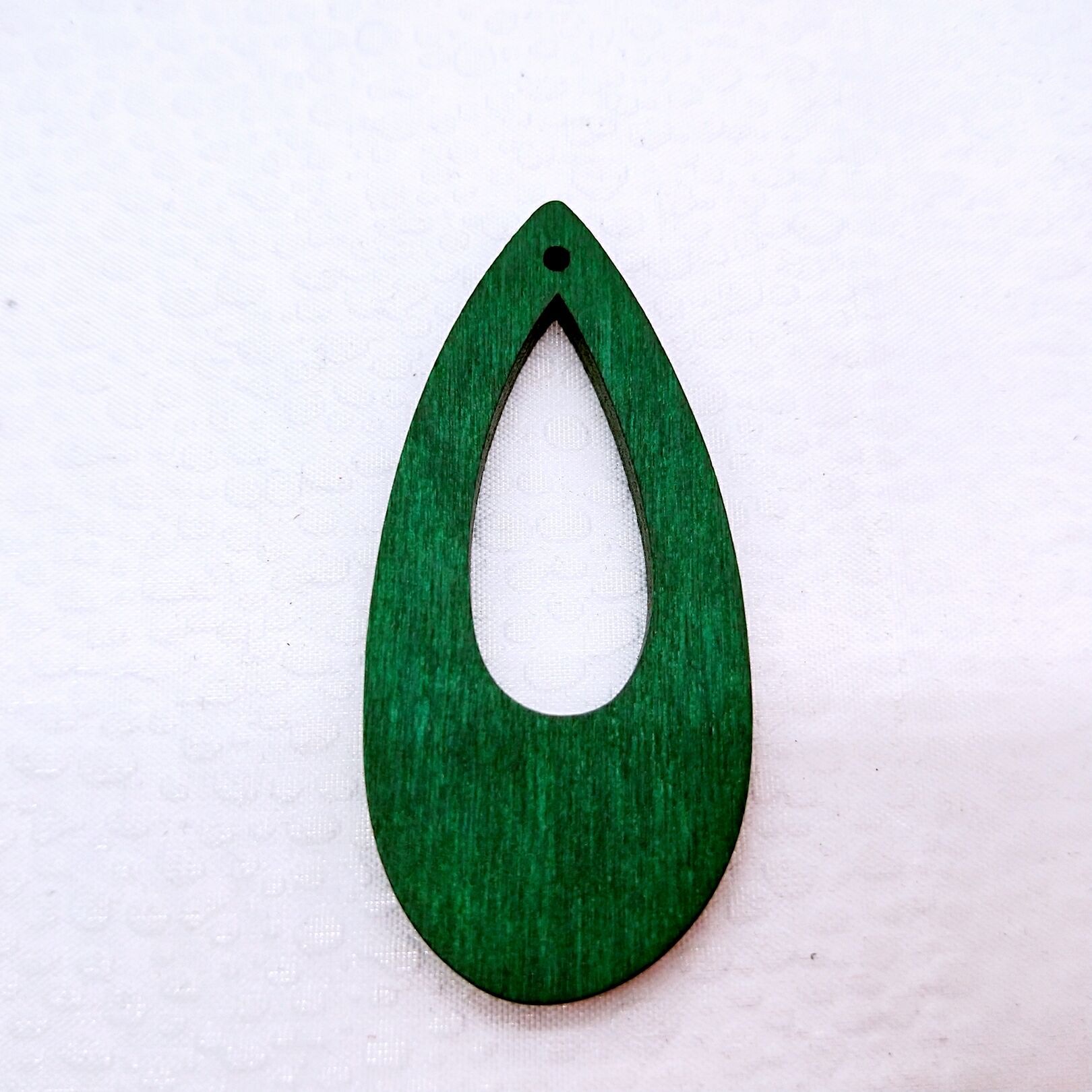 DIY jewelry beading accessories, simple teardrop-shaped wooden pendants, necklaces, hanging ropes, multi-color material bags wholesale Application Scenario